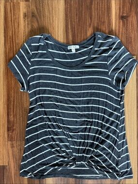 nine britton Gray and White Striped Knot-Front Short Sleeve Tee